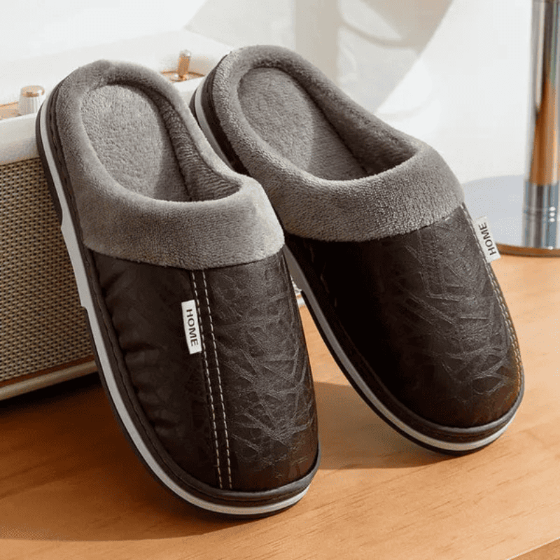Pantufa Ortopédica Impermeável de Couro [Antiodor]